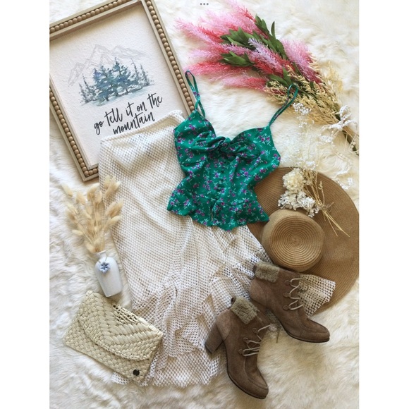 NWOT American Eagle Emerald Rose Crop - Picture 7 of 13